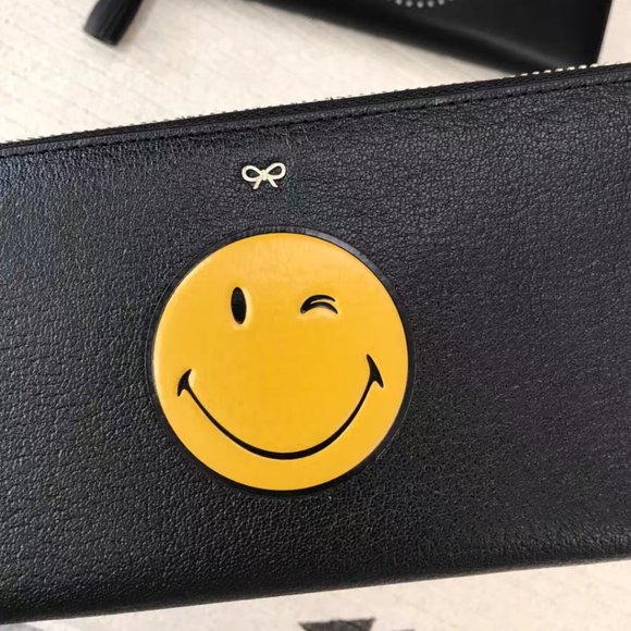 ANYA HINDMARCH Smiley Wink Long Round Zipper Wallet Purse Leather Black - Picture 1 of 3